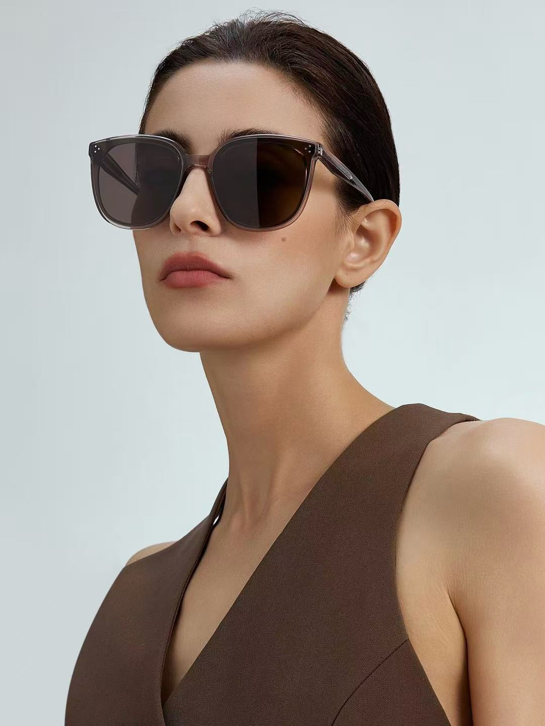 Mehrfarbige Sonnenbrille