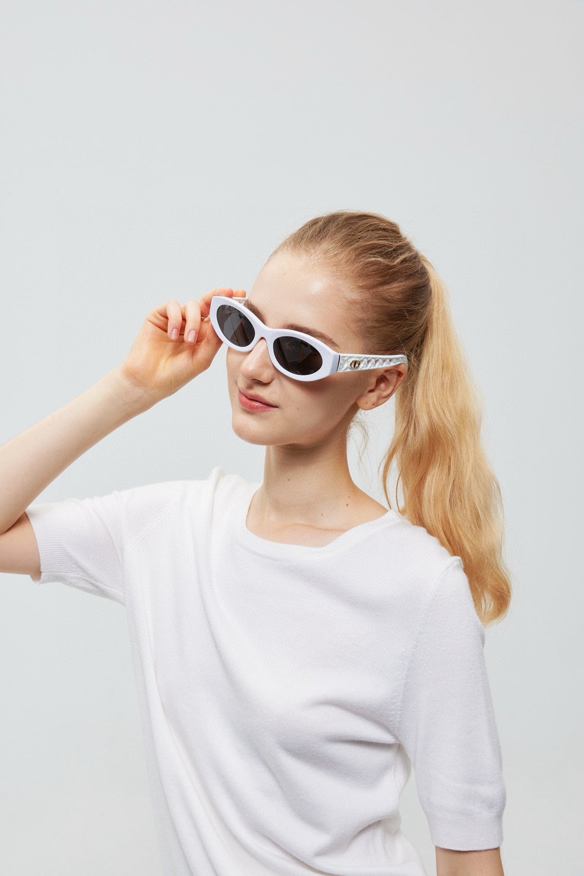 Mehrfarbige Sonnenbrille