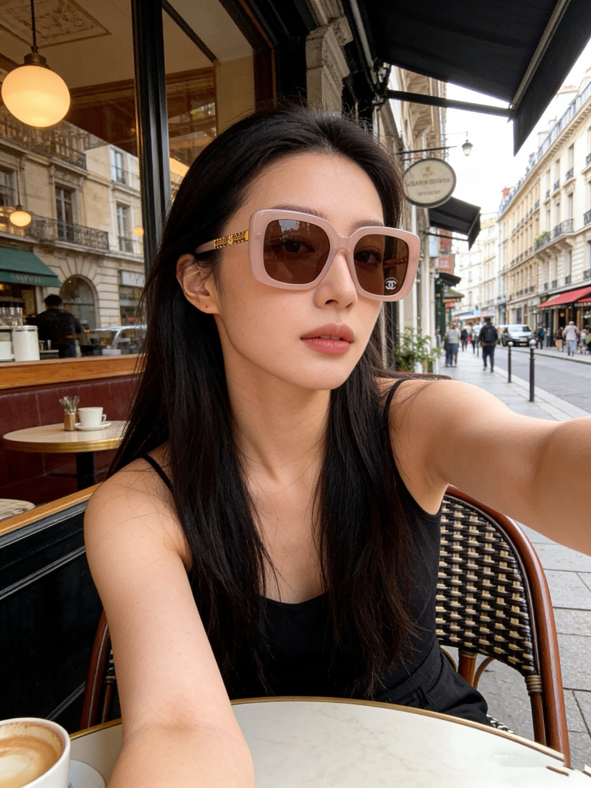 Mehrfarbige Sonnenbrille