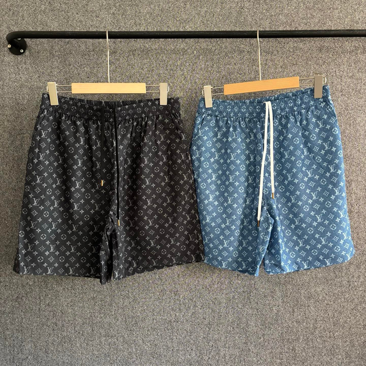 Multi-color Short
