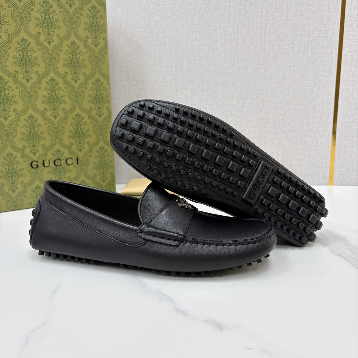 Black Shoes - FashionHype.xyz