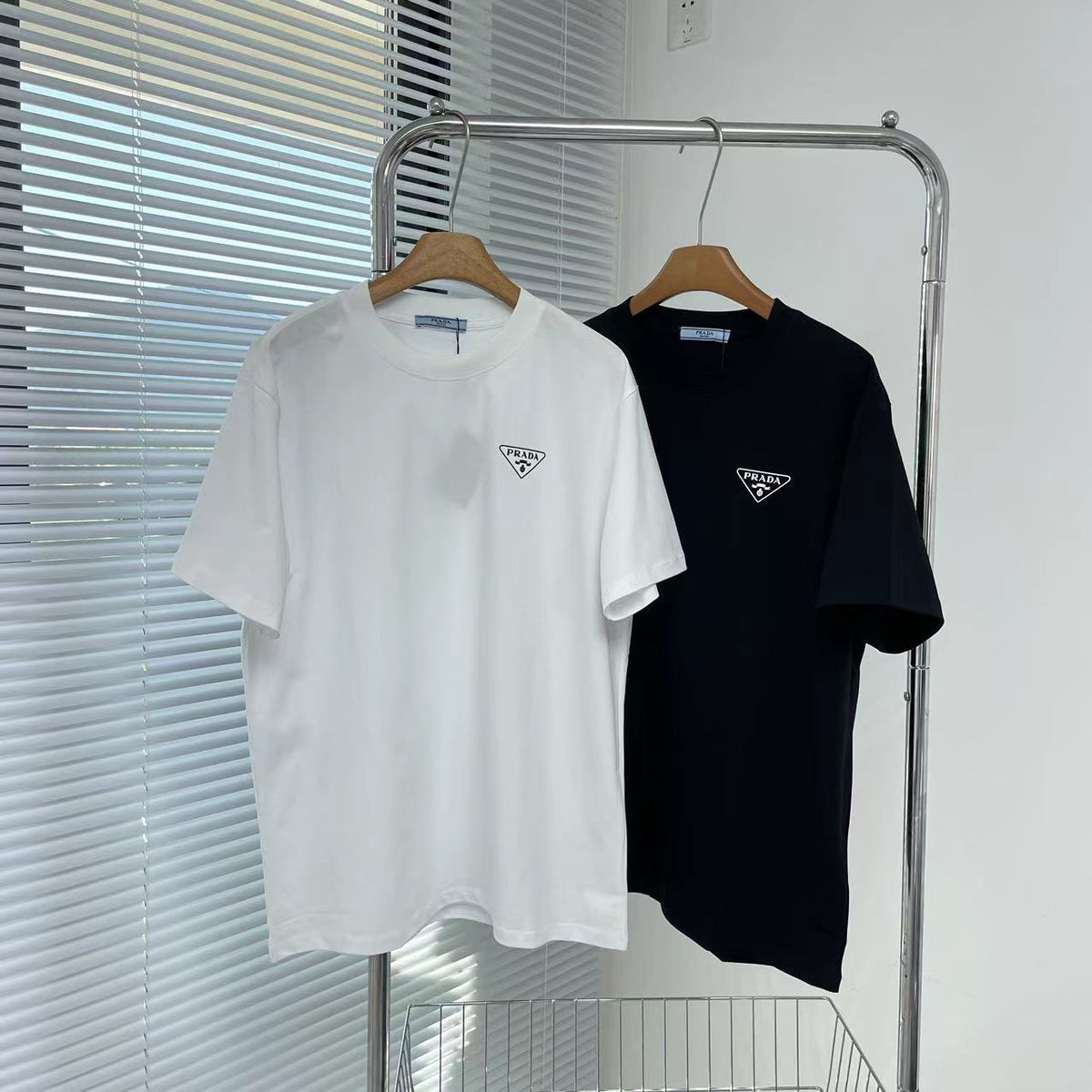 Black and White T-shirt - FashionHype.xyz