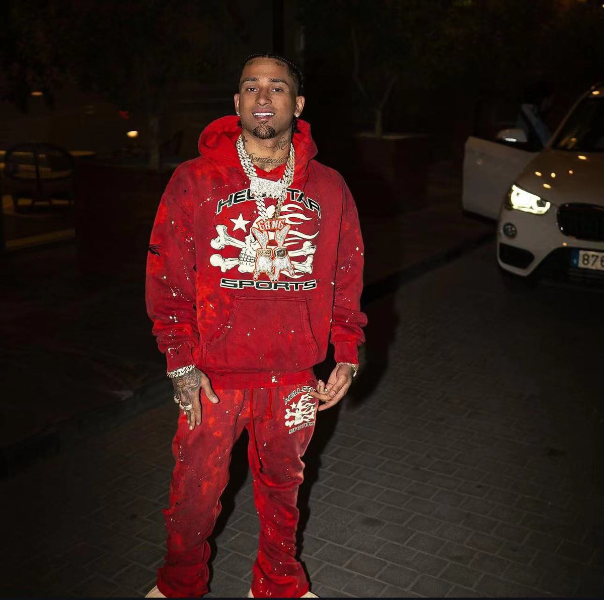 Dunkelroter Hoodie