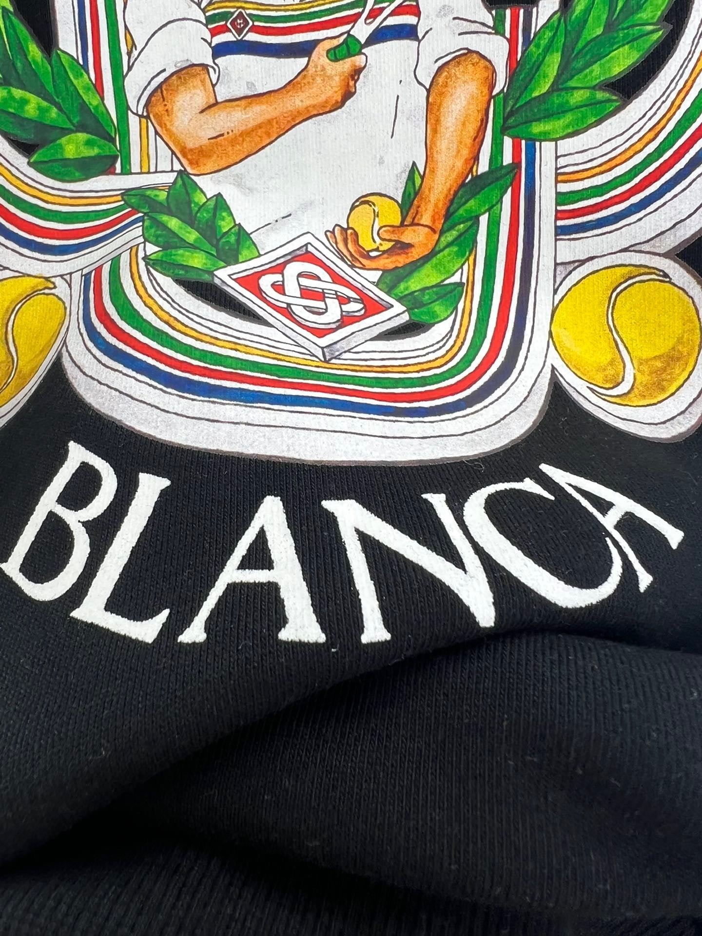 Sudadera en blanco y negro