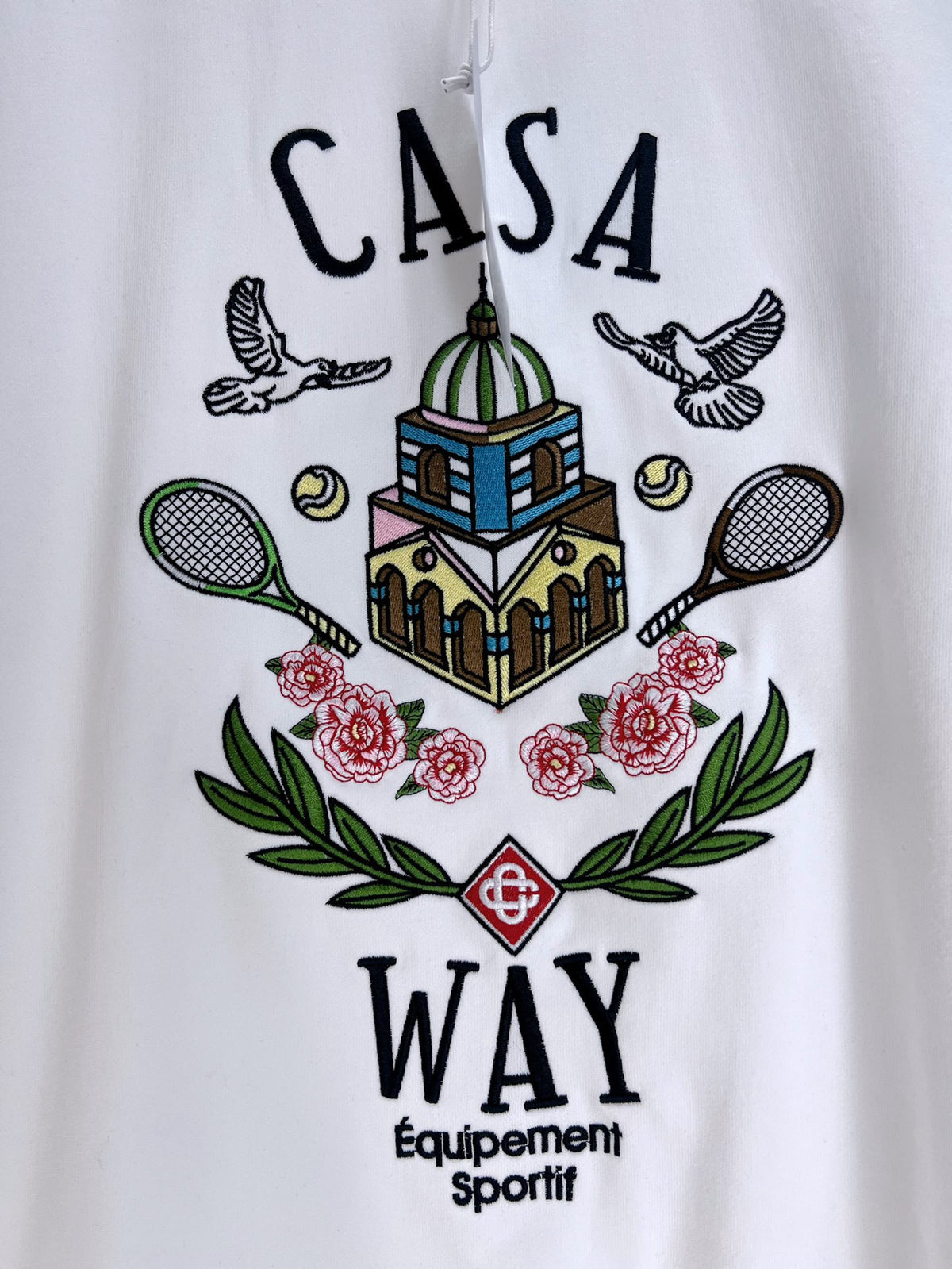 Sudadera blanca y gris