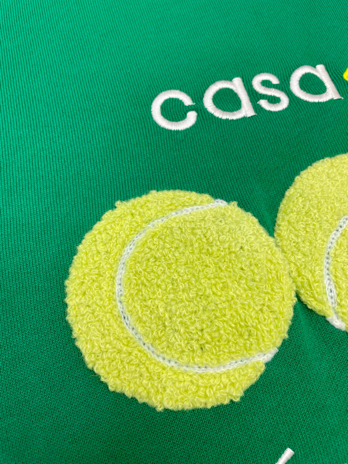 Sudadera verde y negra