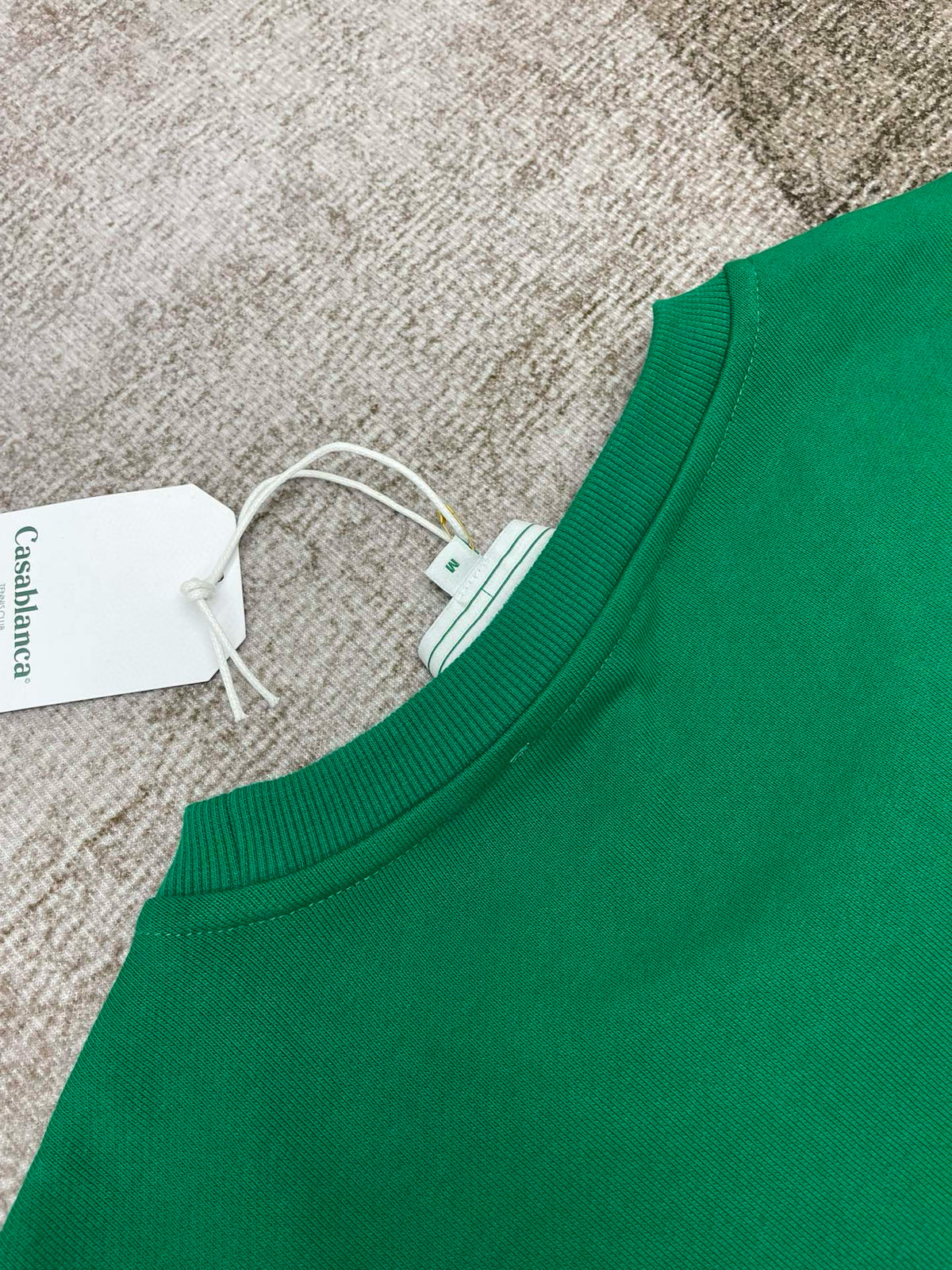 Sudadera verde y negra