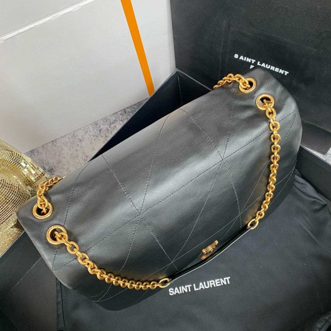 حقيبة سوداء