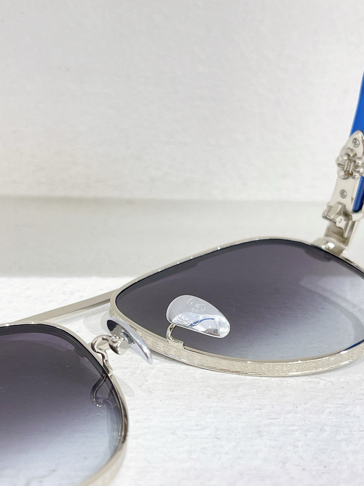 Black,Brown and Blue Sunglass - FashionHype.xyz