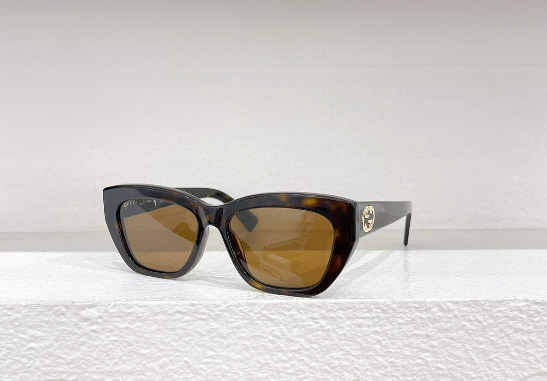 Red,Black and White  Sunglass - FashionHype.xyz