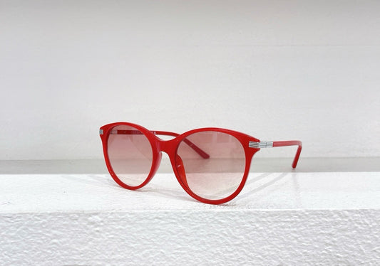 Red and Black Sunglass - FashionHype.xyz