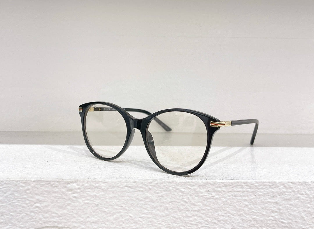 Red and Black Sunglass - FashionHype.xyz