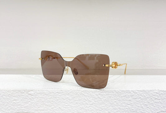 Gafas de sol azules, marrones, negras y rosas