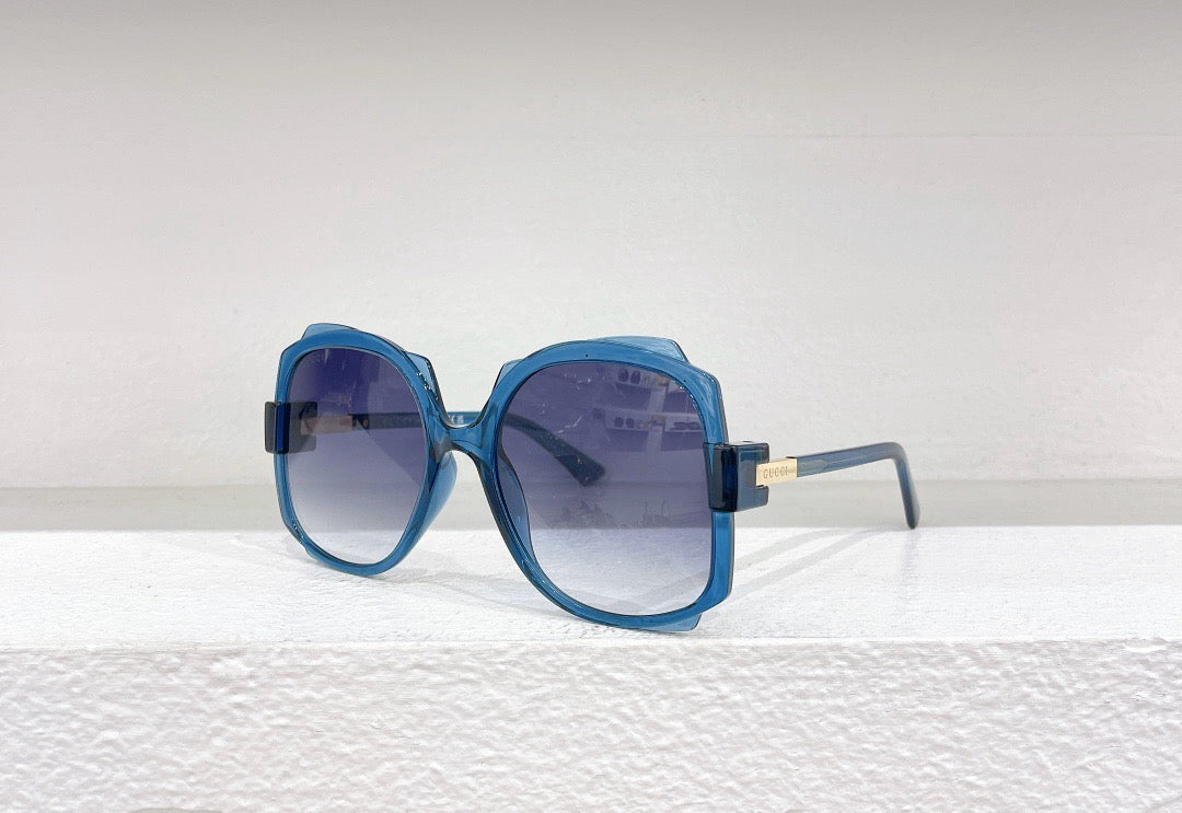 Blue,Pink,White and Black Sunglass - FashionHype.xyz