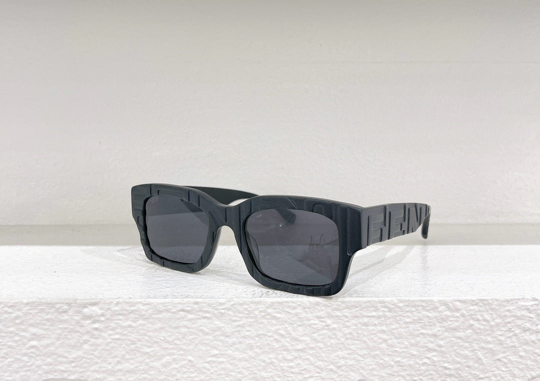 Pink,White and Black Sunglass - FashionHype.xyz
