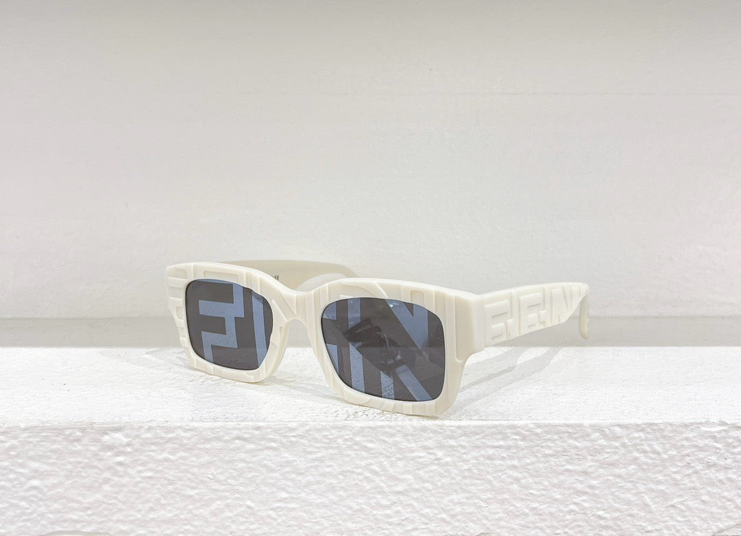 Pink,White and Black Sunglass - FashionHype.xyz