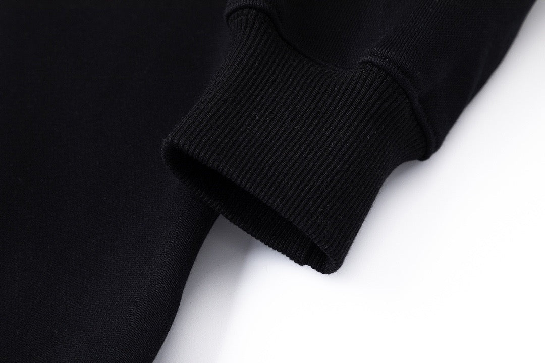 Black Sweatshirt - FashionHype.xyz