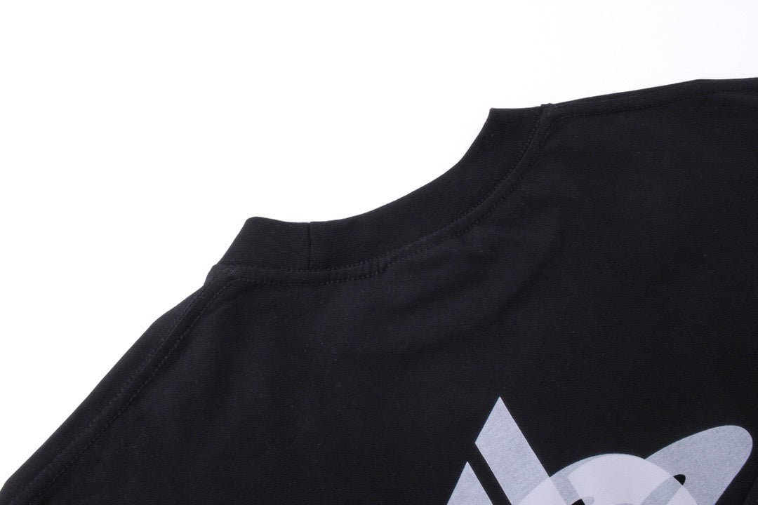 Black and White Sweatshirt - FashionHype.xyz
