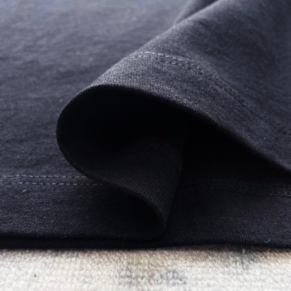 Black and White T-shirt - FashionHype.xyz