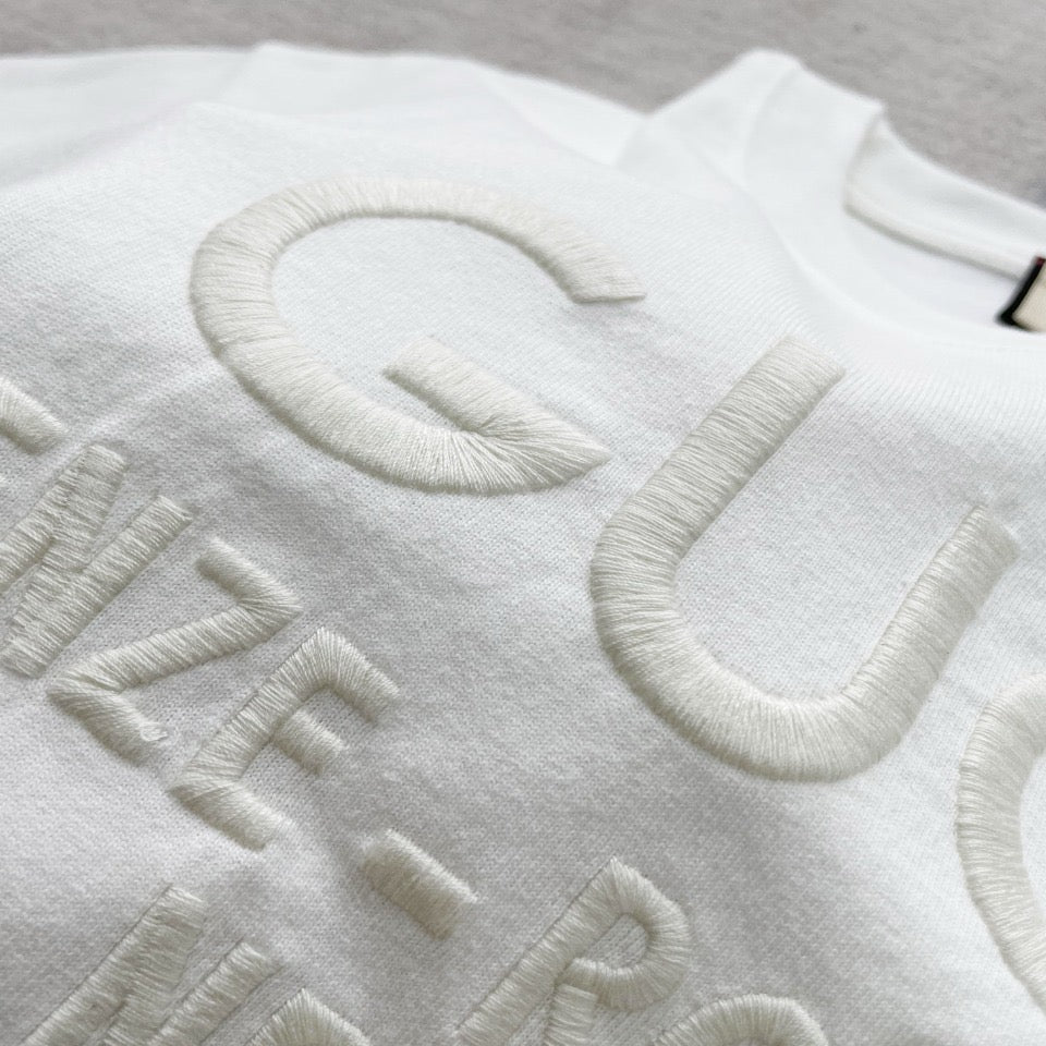Black and White T-shirt - FashionHype.xyz