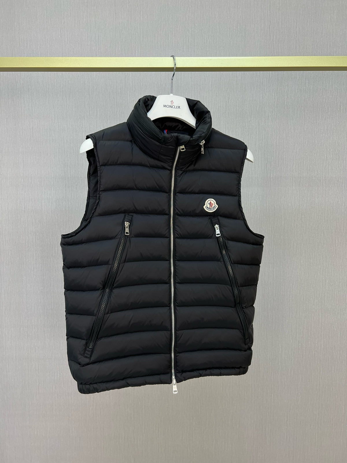 Black Vest - FashionHype.xyz