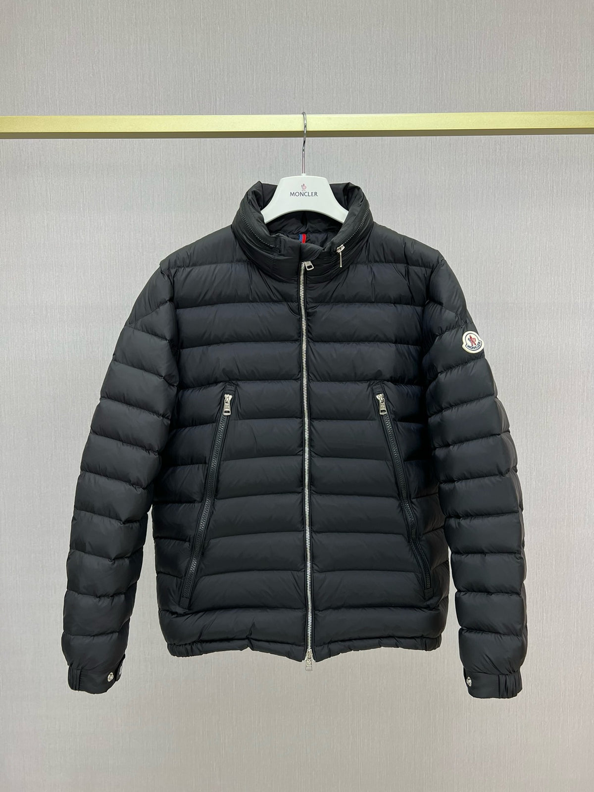 Black Jacket - Size 5 - FashionHype.xyz