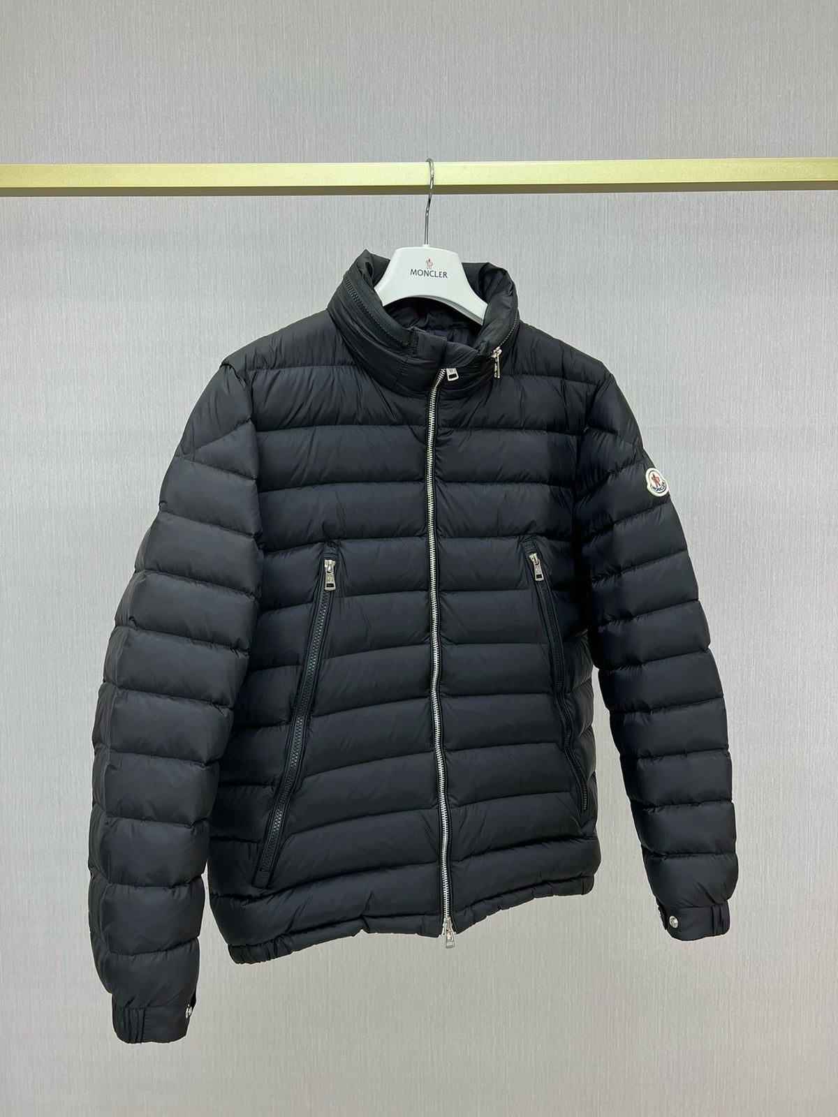 Black Jacket - Size 5 - FashionHype.xyz