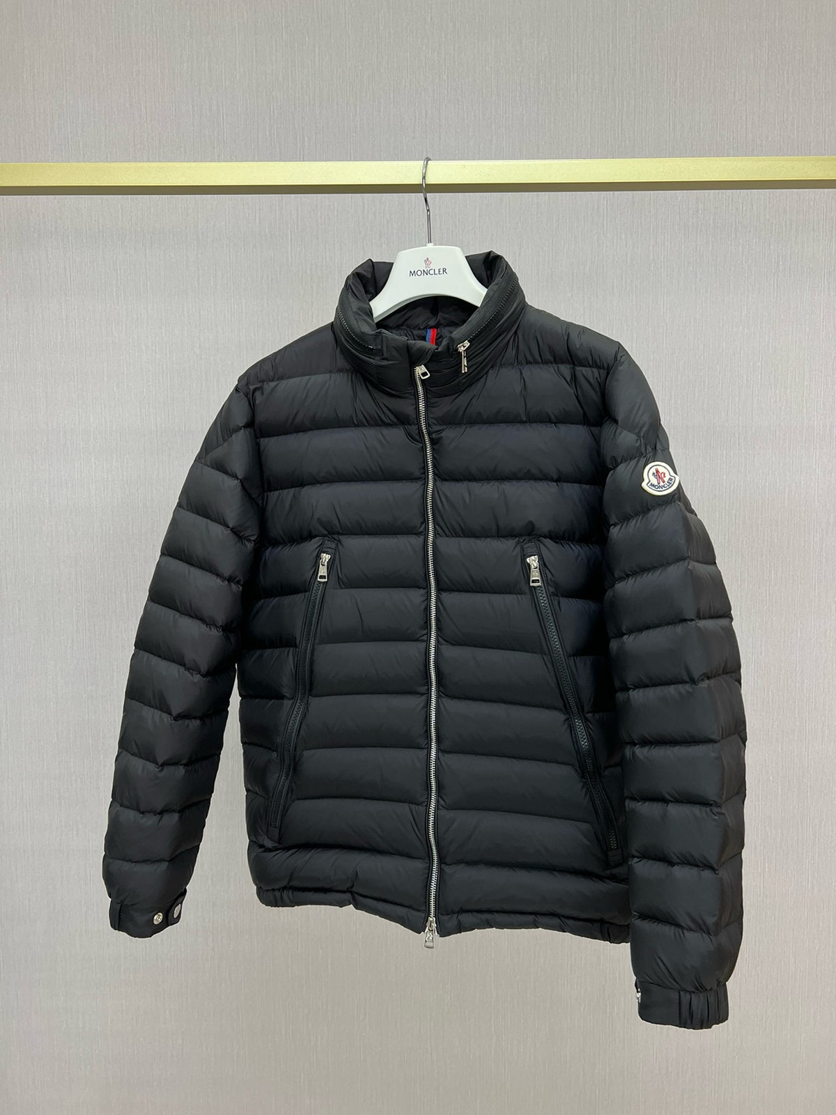 Black Jacket - Size 5 - FashionHype.xyz
