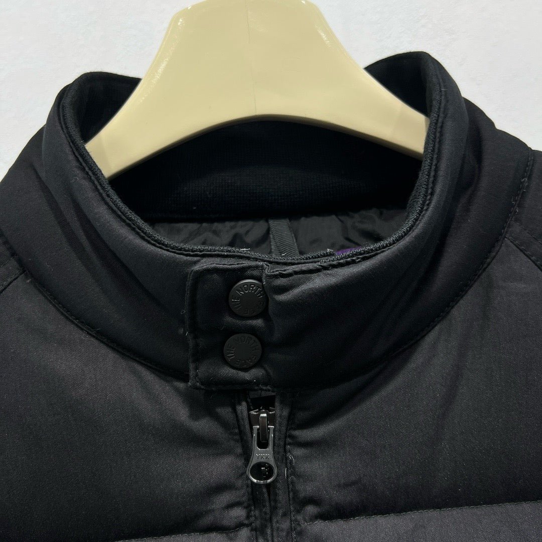Chaqueta verde, negra y blanca