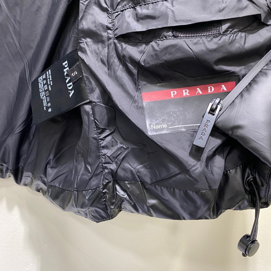 Black Vest - FashionHype.xyz
