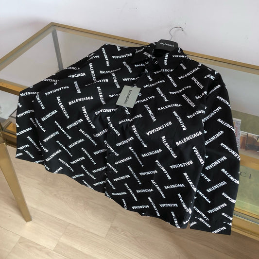 Schwarze Jacke
