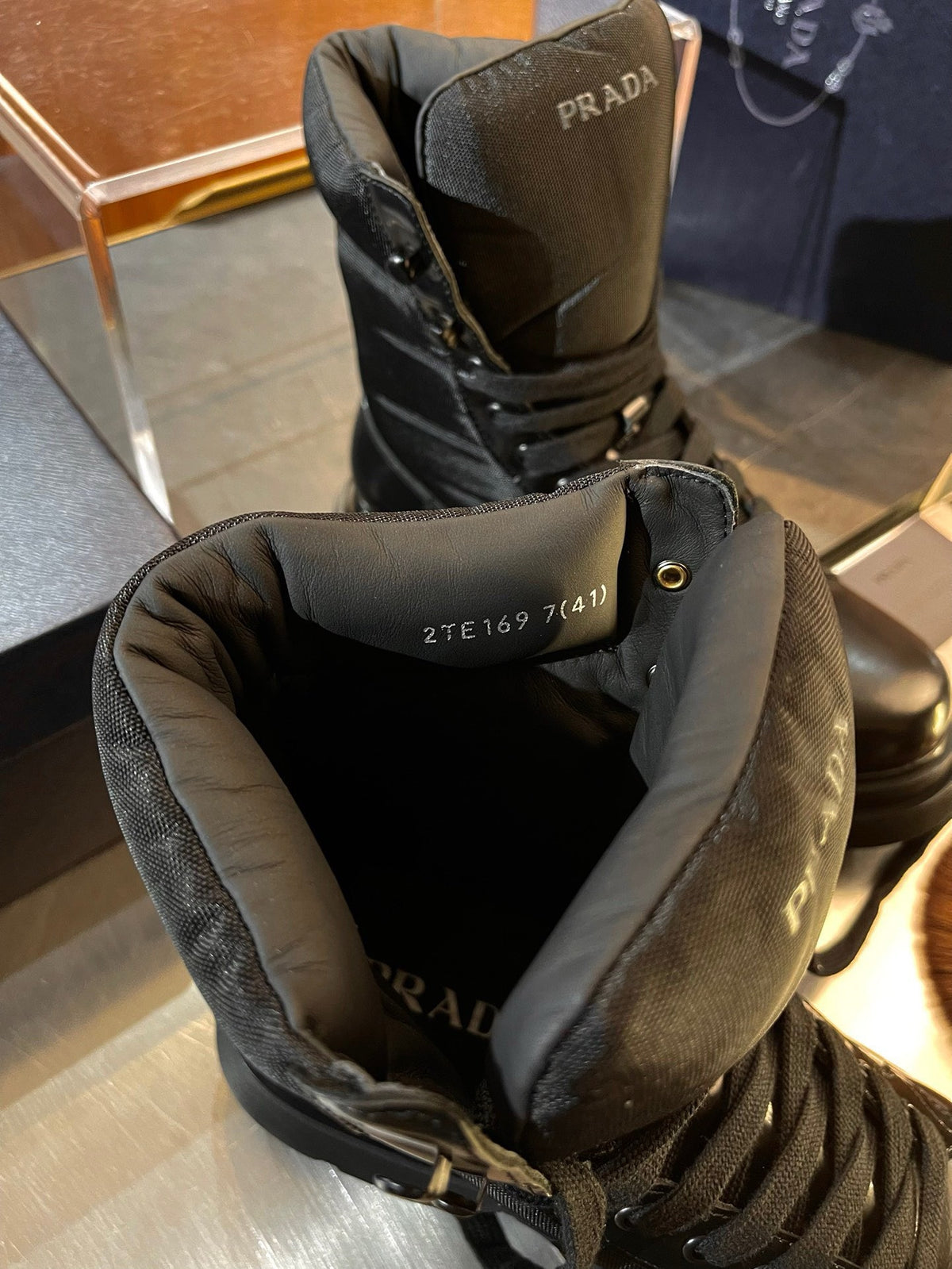 Black Shoes - FashionHype.xyz
