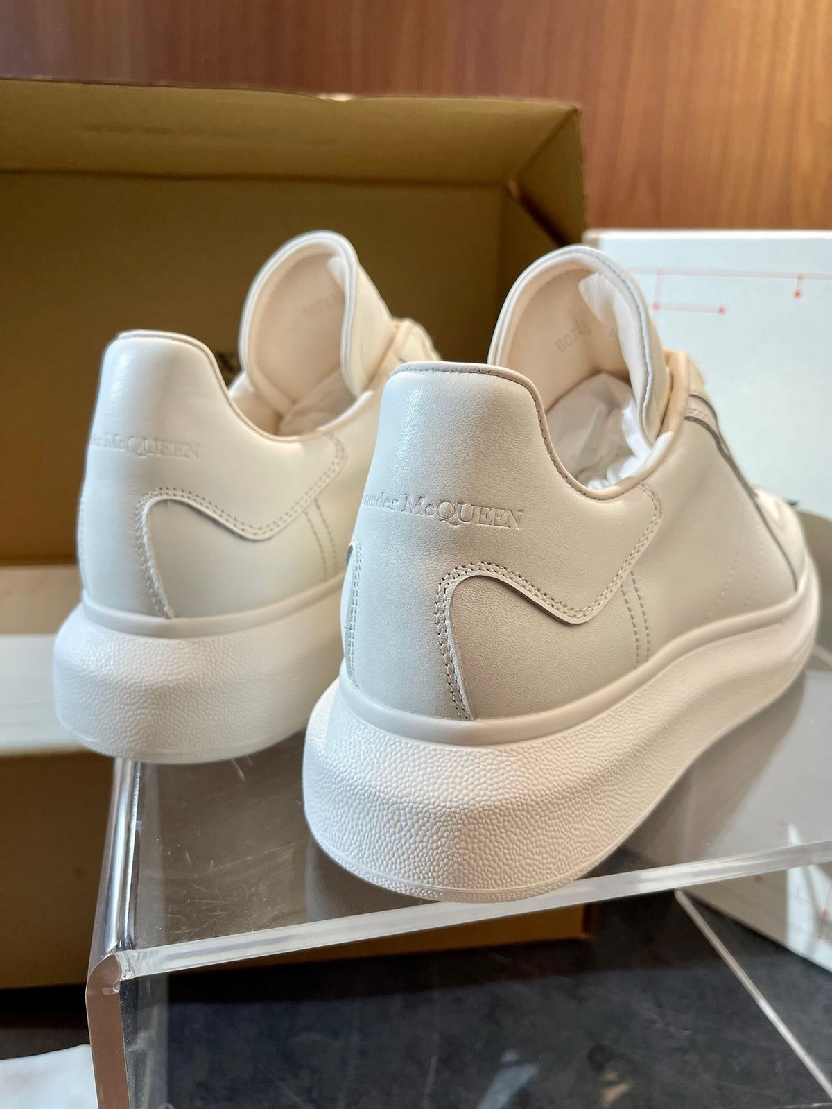 Mehrfarbige Schuhe