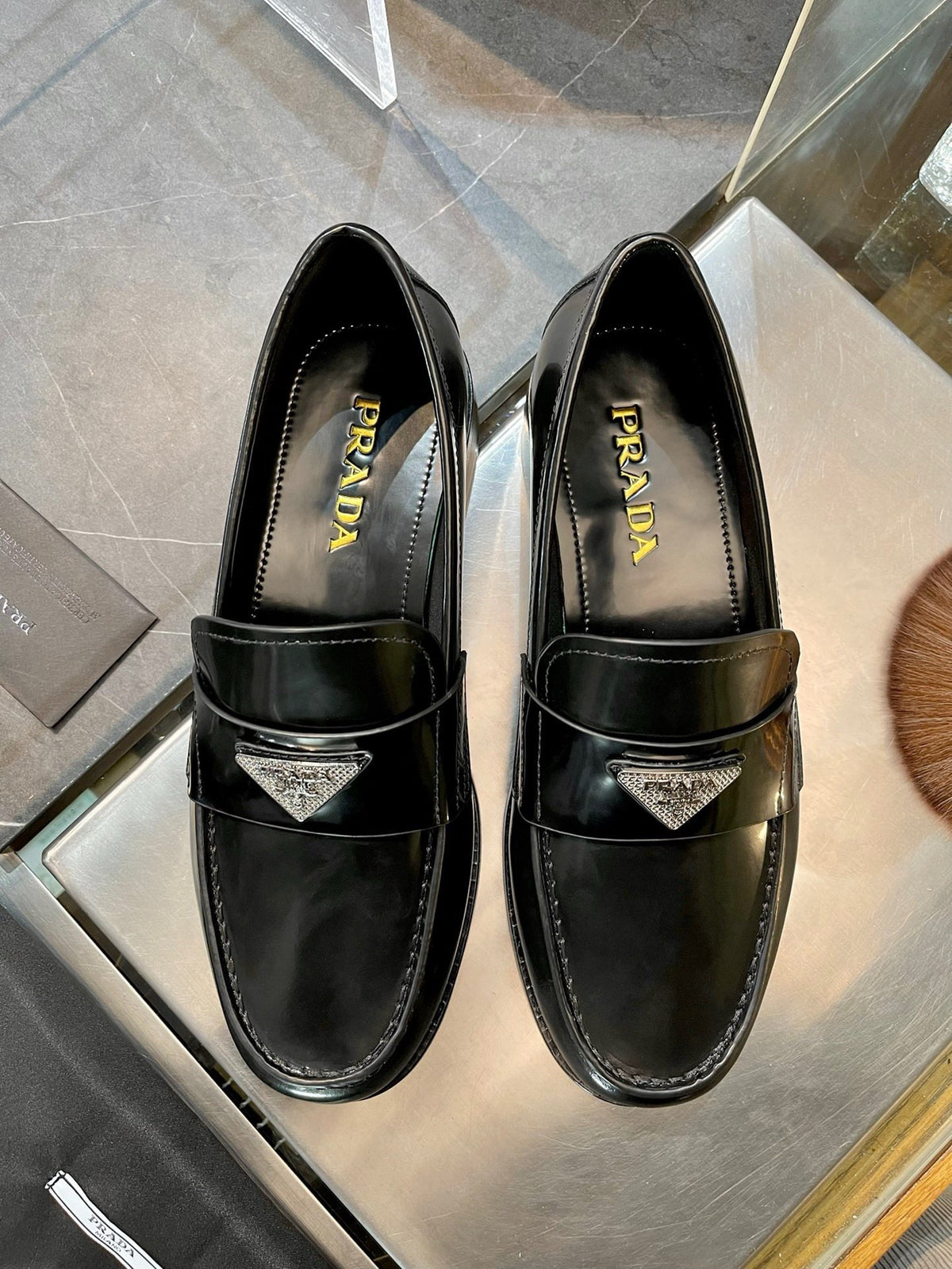 Black Shoes - FashionHype.xyz