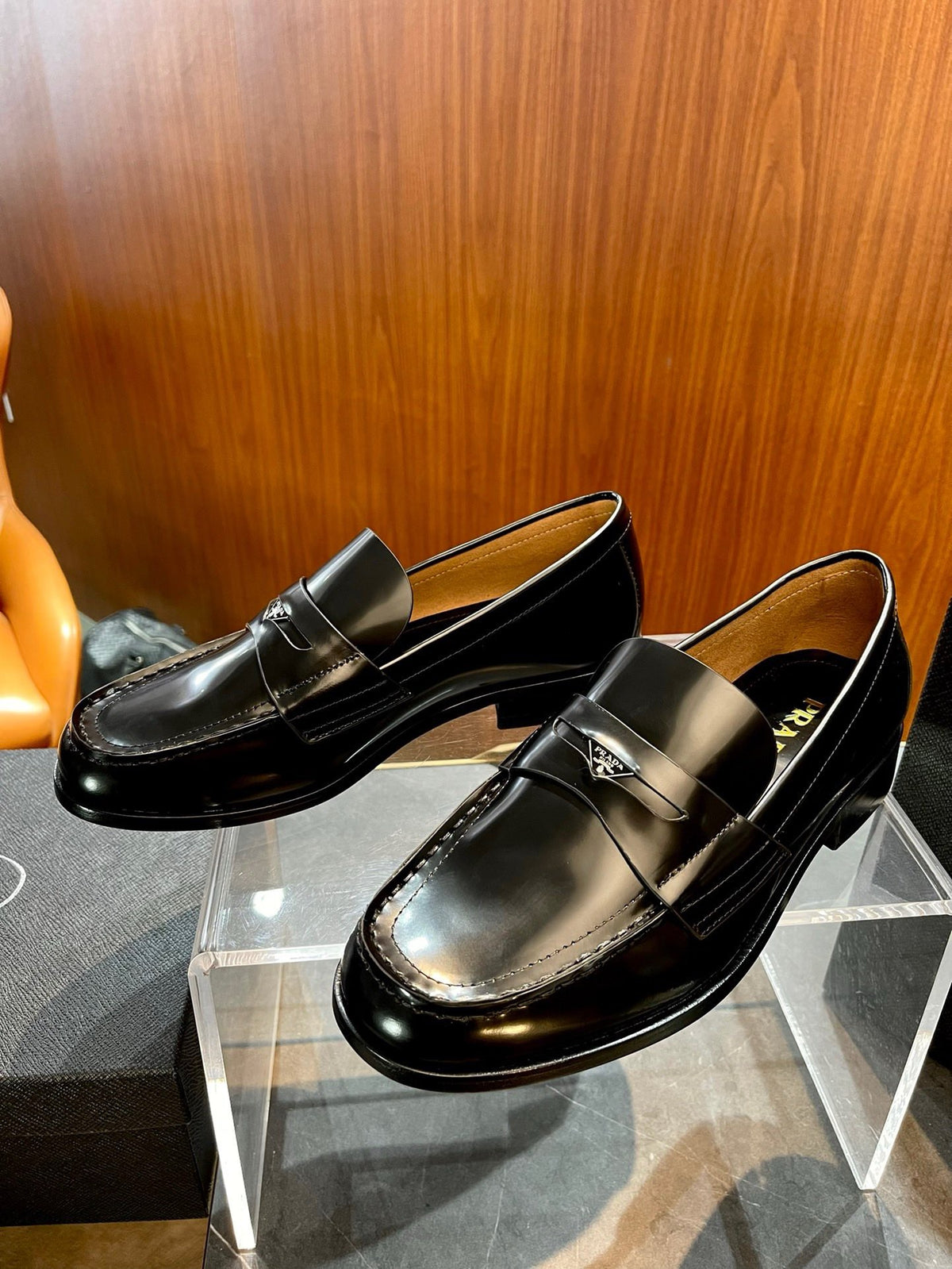 Black Shoes - FashionHype.xyz