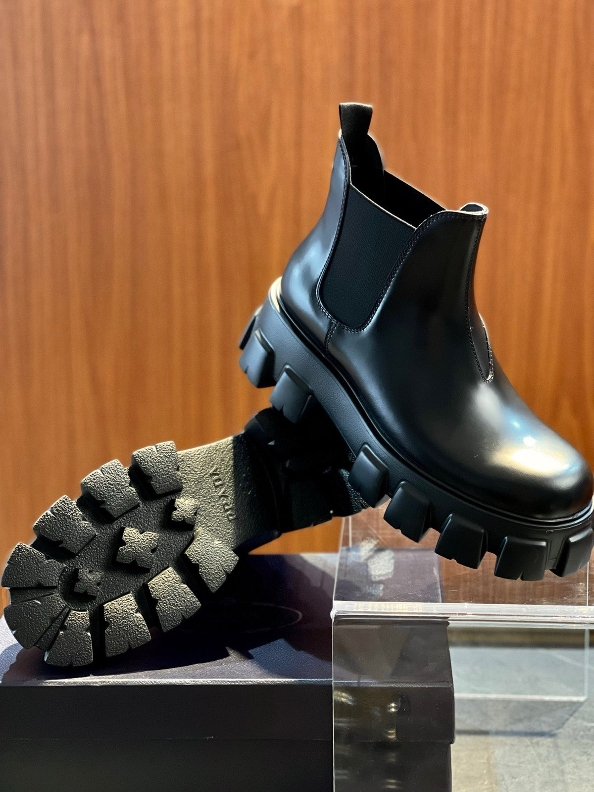 Black Shoes - FashionHype.xyz