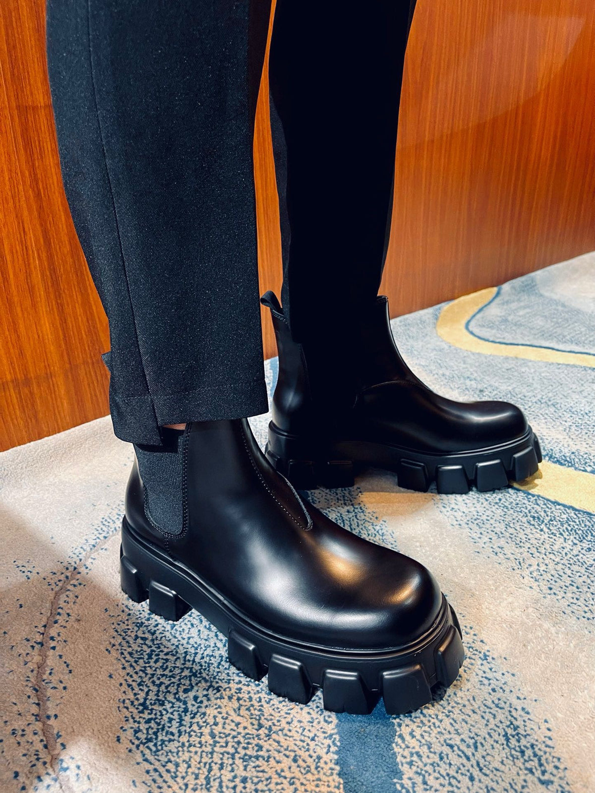 Black Shoes - FashionHype.xyz
