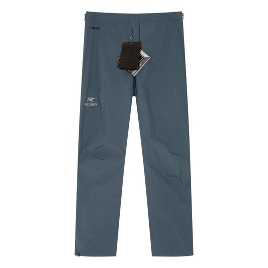 Blaue und schwarze Hose