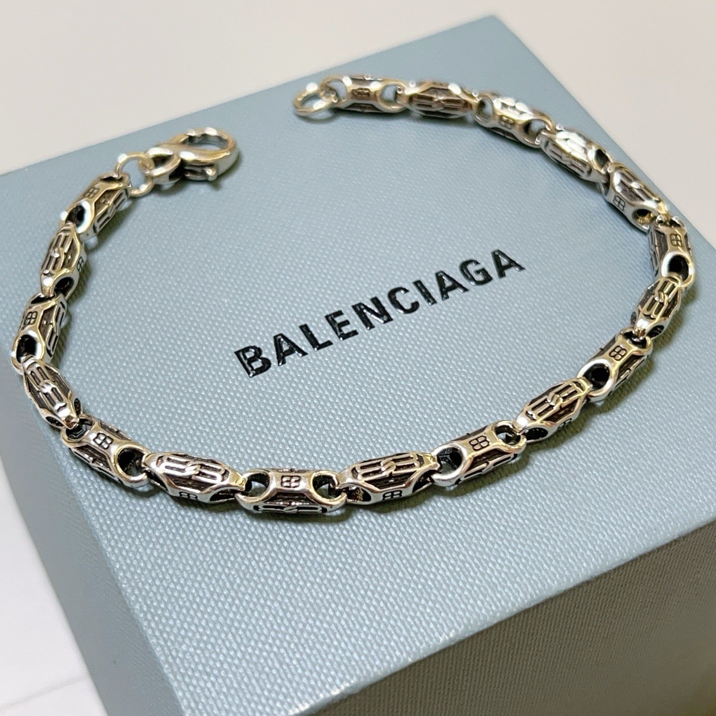 Silver Black Bracelet - FashionHype.xyz