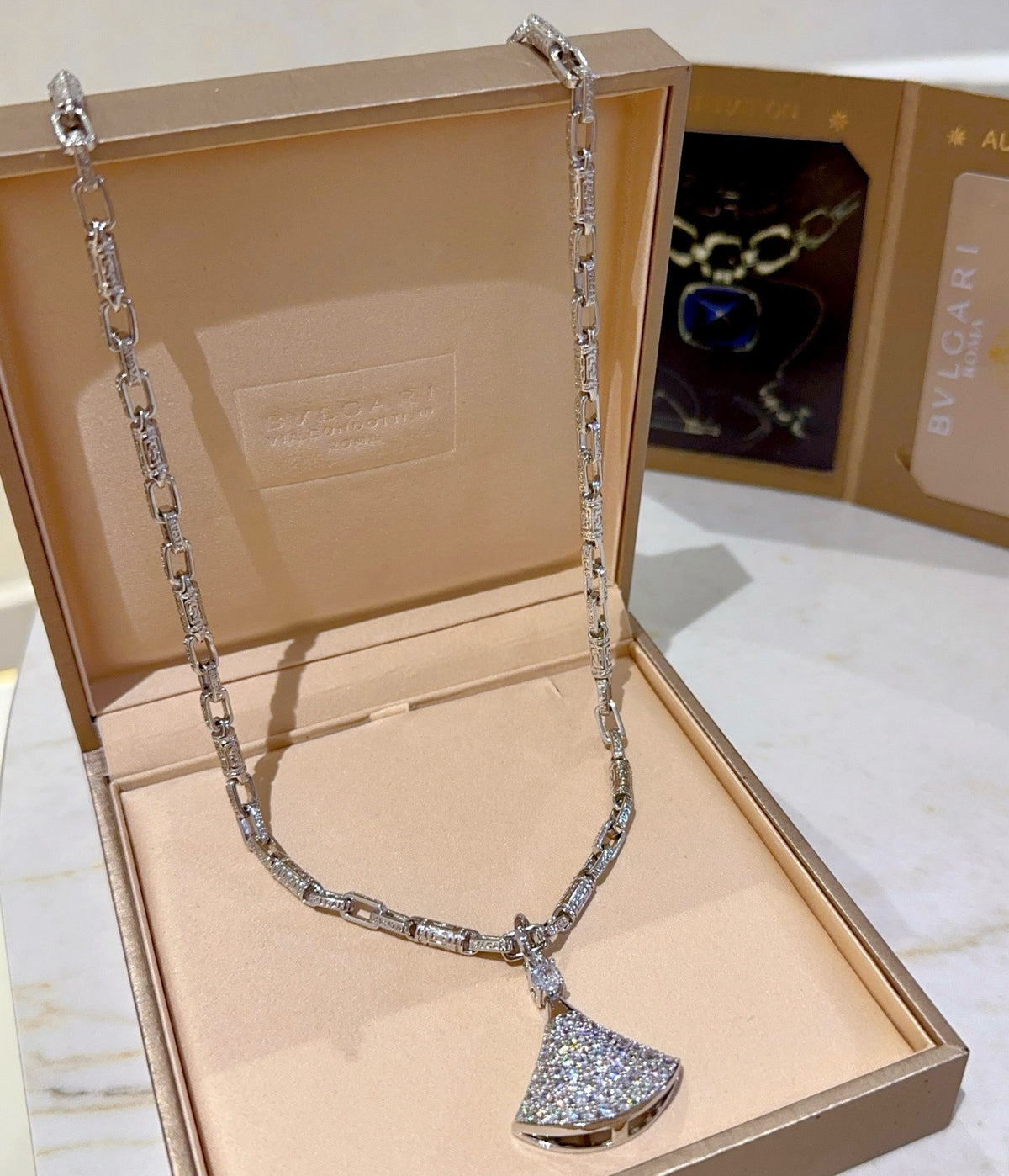 Silver Necklace - FashionHype.xyz