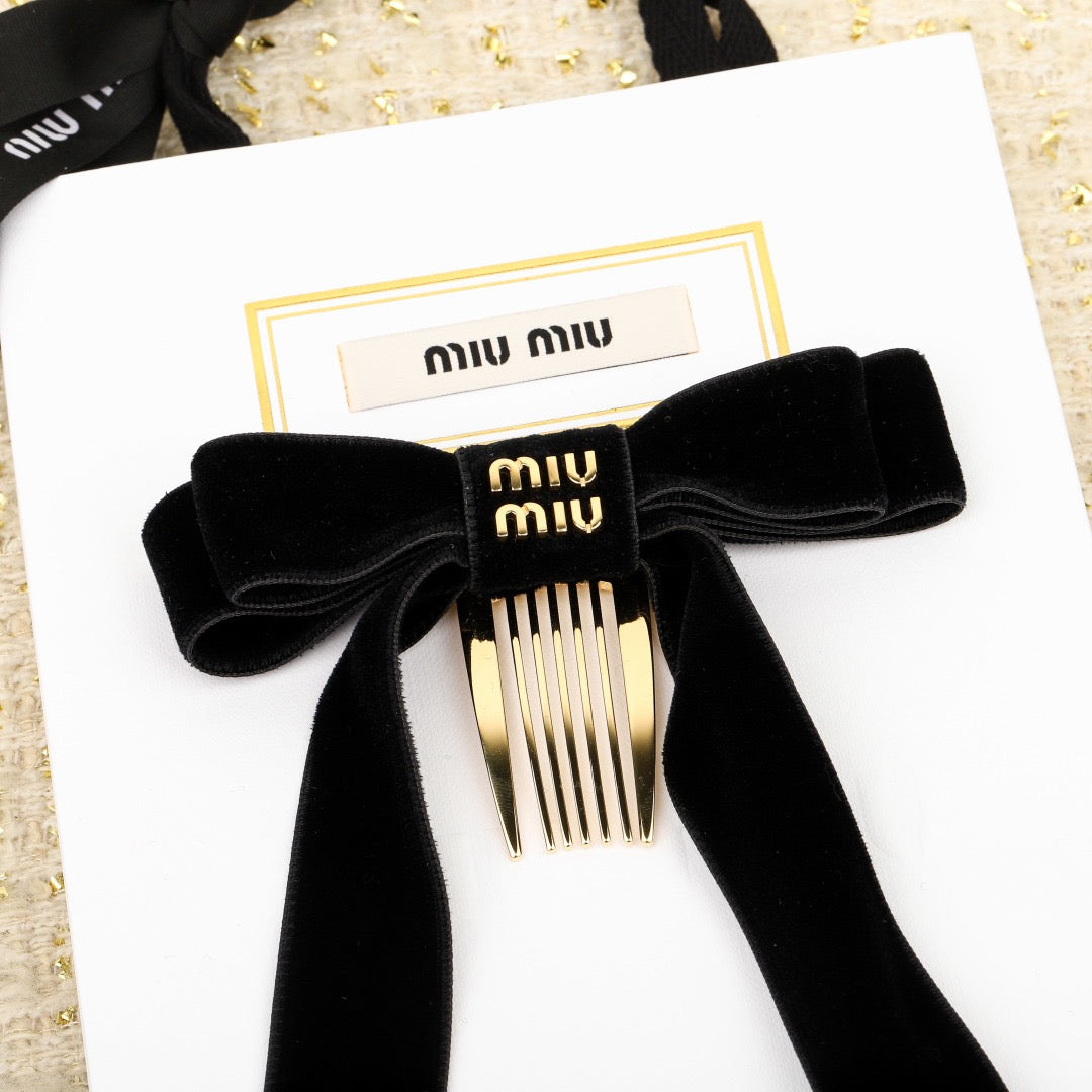 Black Gold Clip