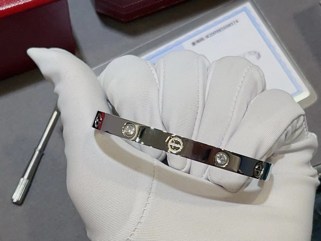 Silver and Gold Bracelet - FashionHype.xyz