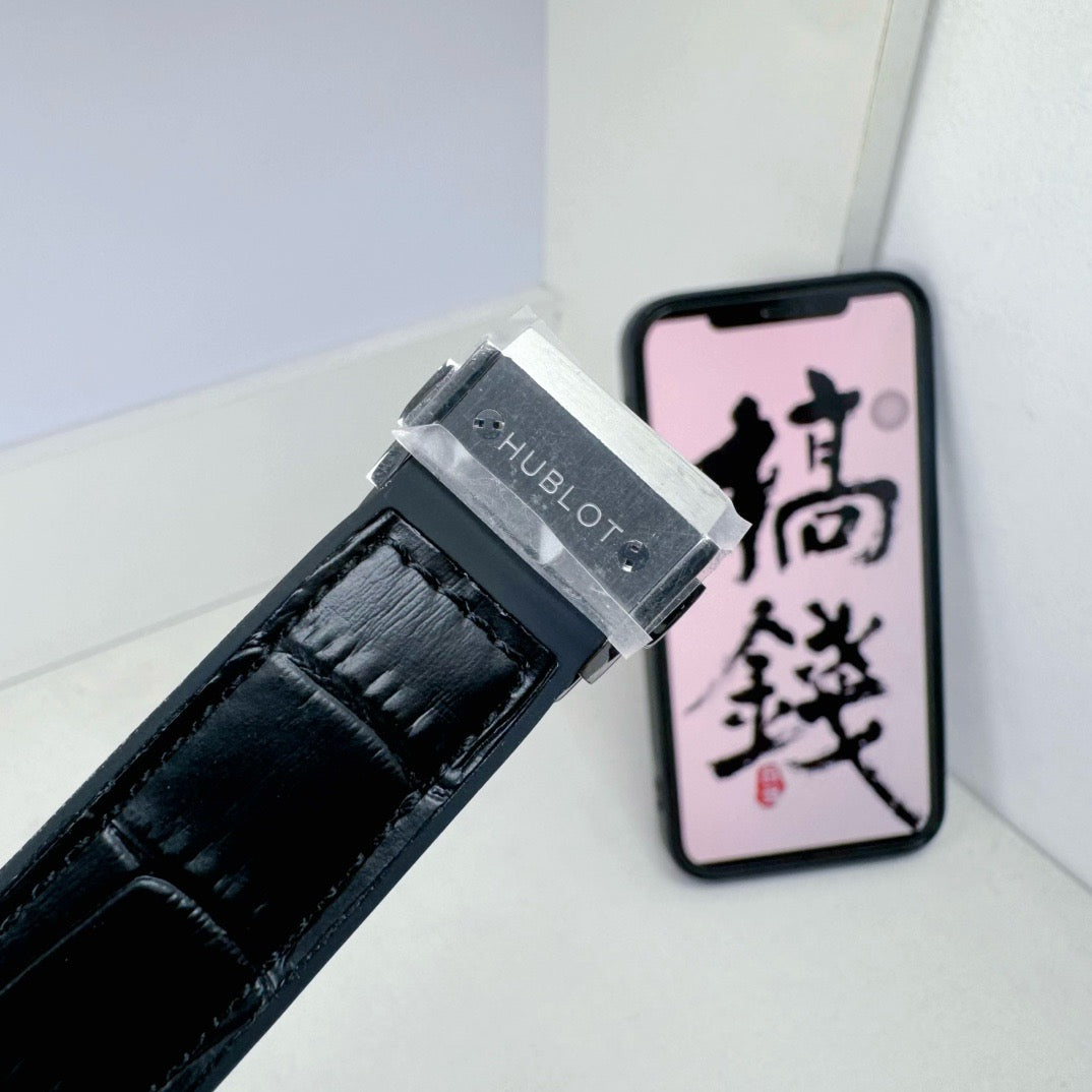 Black Silver Watch