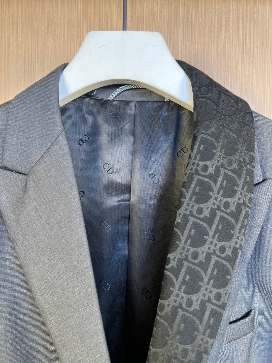 Black Jacket and Pant Suit - Size 48 / 30
