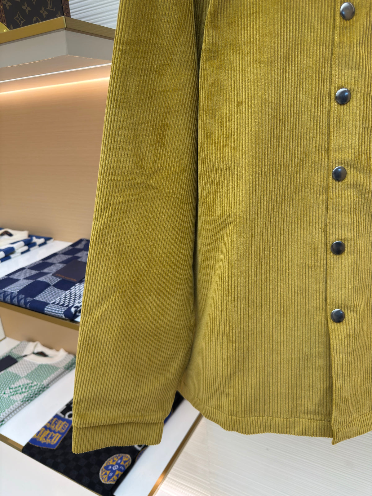 Chartreuse and Black Jacket - Size L - FashionHype.xyz