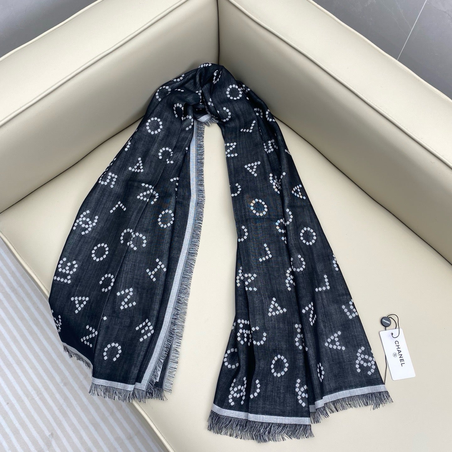 Black Scarf