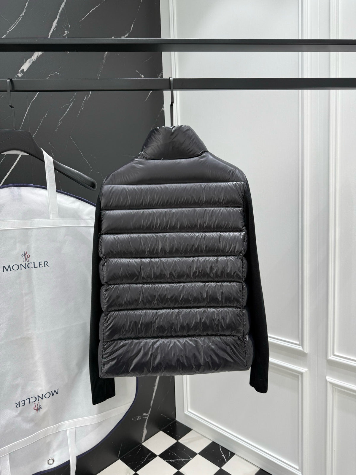 Black and White Jacket - Size XL - FashionHype.xyz