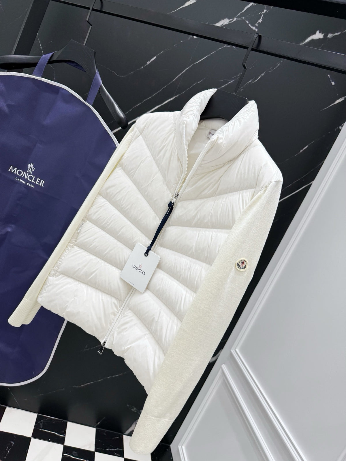 Black and White Jacket - Size XL - FashionHype.xyz