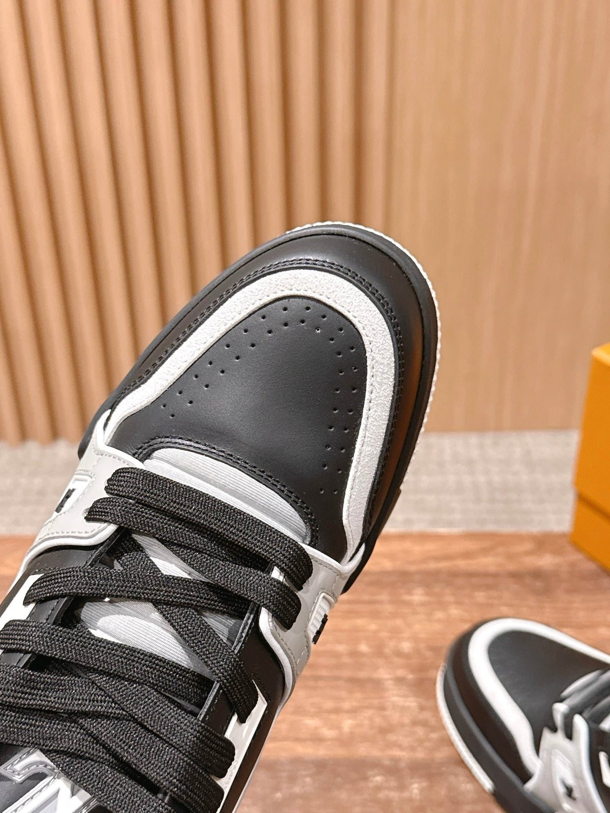 Black Shoes