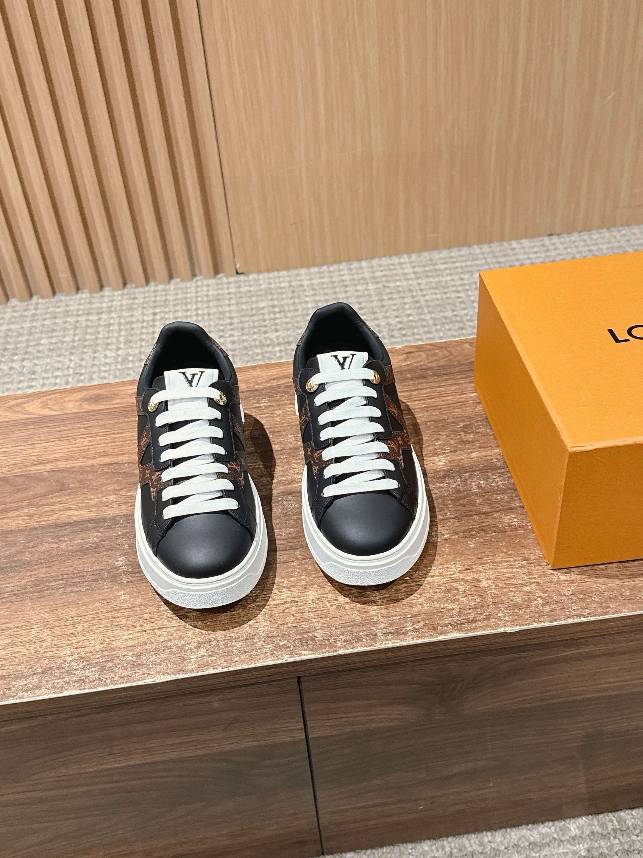 Multi-Colors Shoes
